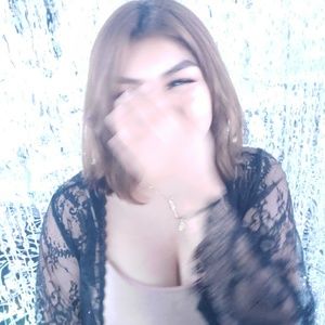 Meet your Posher, Magdalena